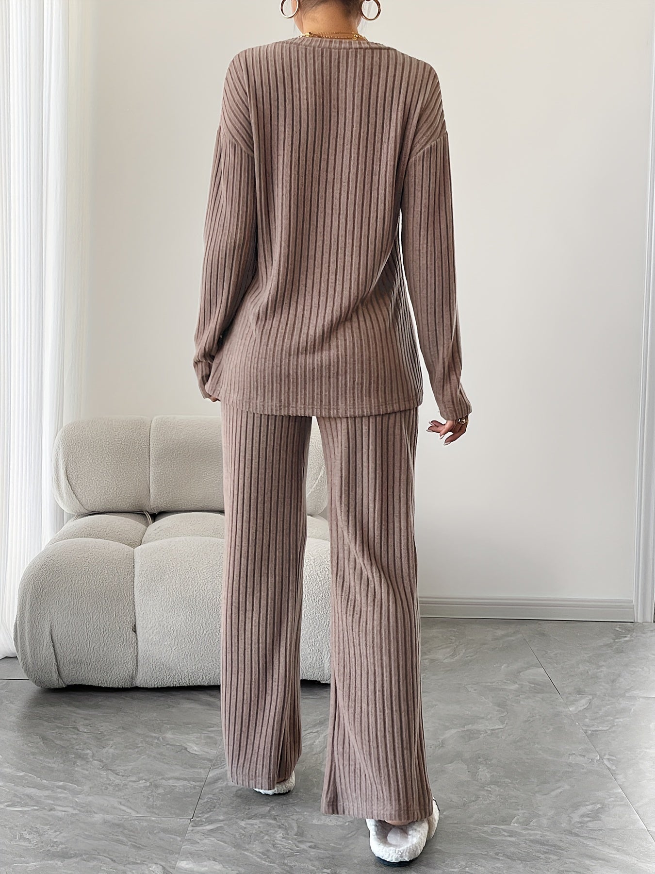 Autumn and Winter Fashionable Loose Casual Wide Leg Pants Knitted Set, V-Neck Pocketed Striped Knitted 2pcs Set, Women's Clothing