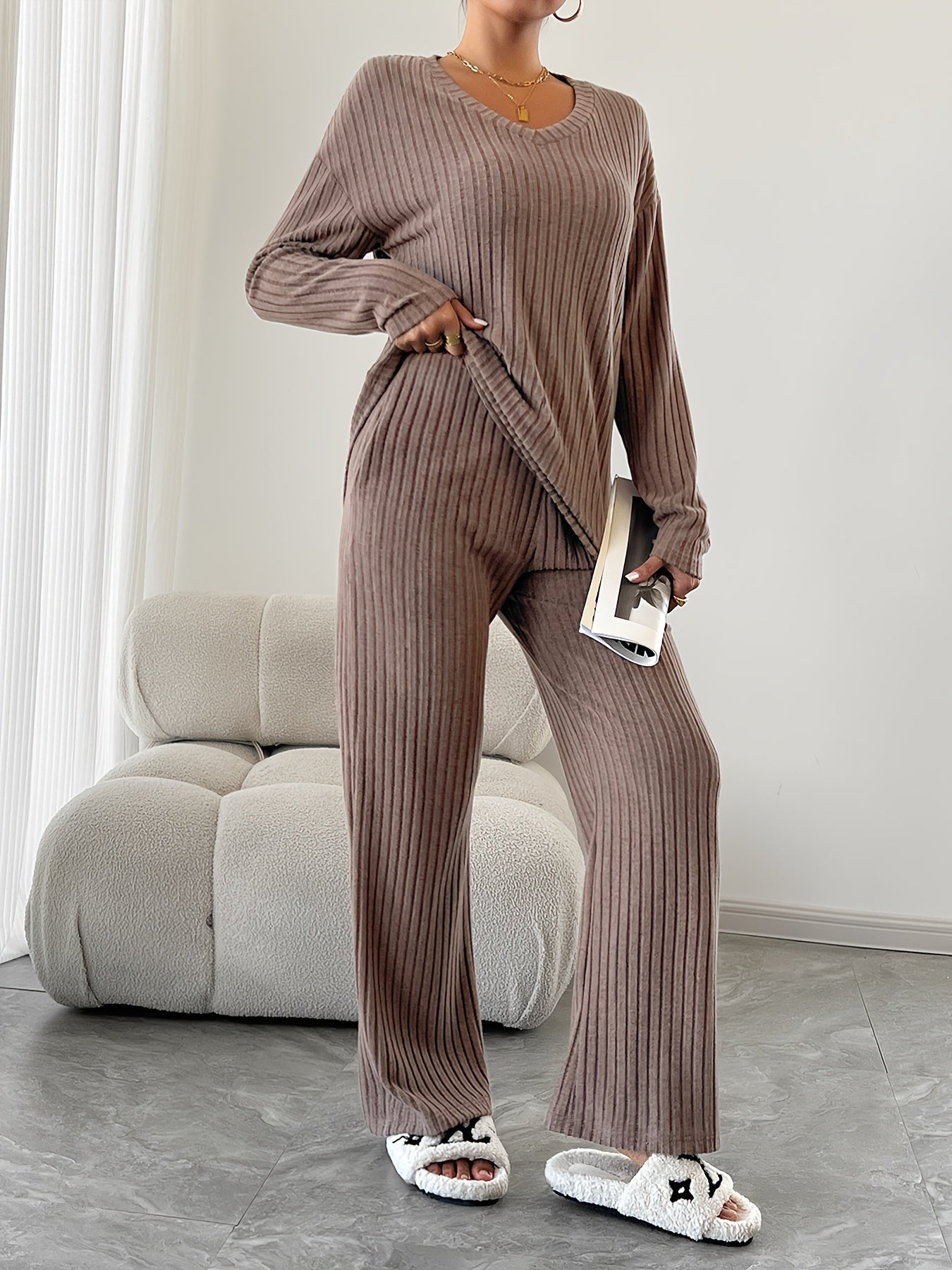 Autumn and Winter Fashionable Loose Casual Wide Leg Pants Knitted Set, V-Neck Pocketed Striped Knitted 2pcs Set, Women's Clothing